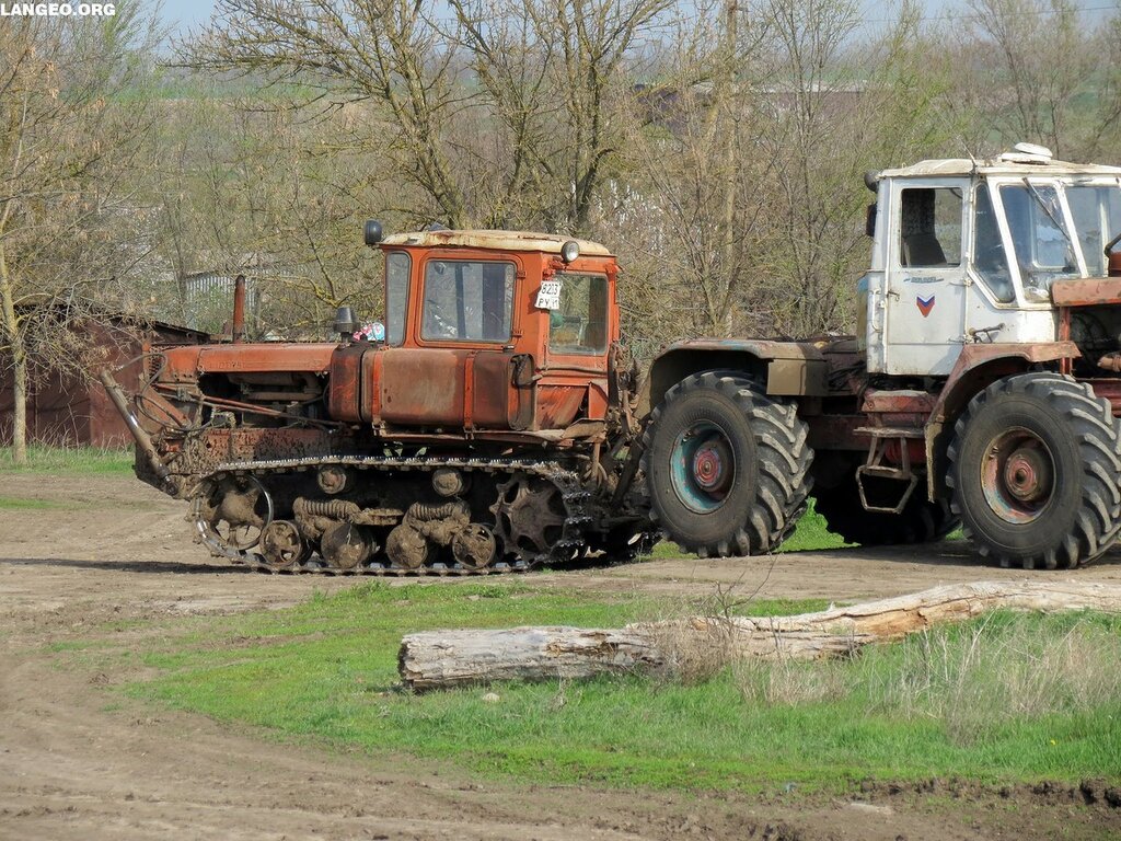 Фото трактора т150