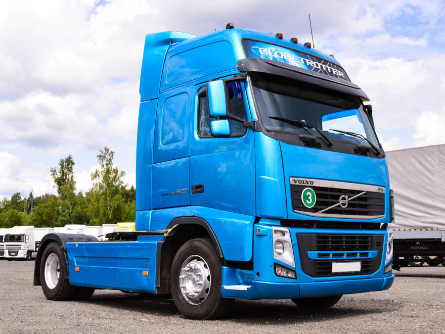 Тягач вольво бу на авито седельный купить. Volvo FH 520. Volvo FH седельный тягач. Volvo FH 2012. Седельный тягач Вольво 380.