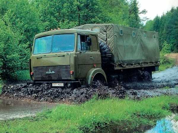 Бортовой автомобиль повышенной проходимости